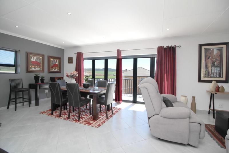 2 Bedroom Property for Sale in Reebok Western Cape